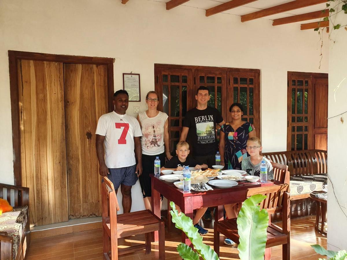 Habarana Dulwan Guest House Exterior foto